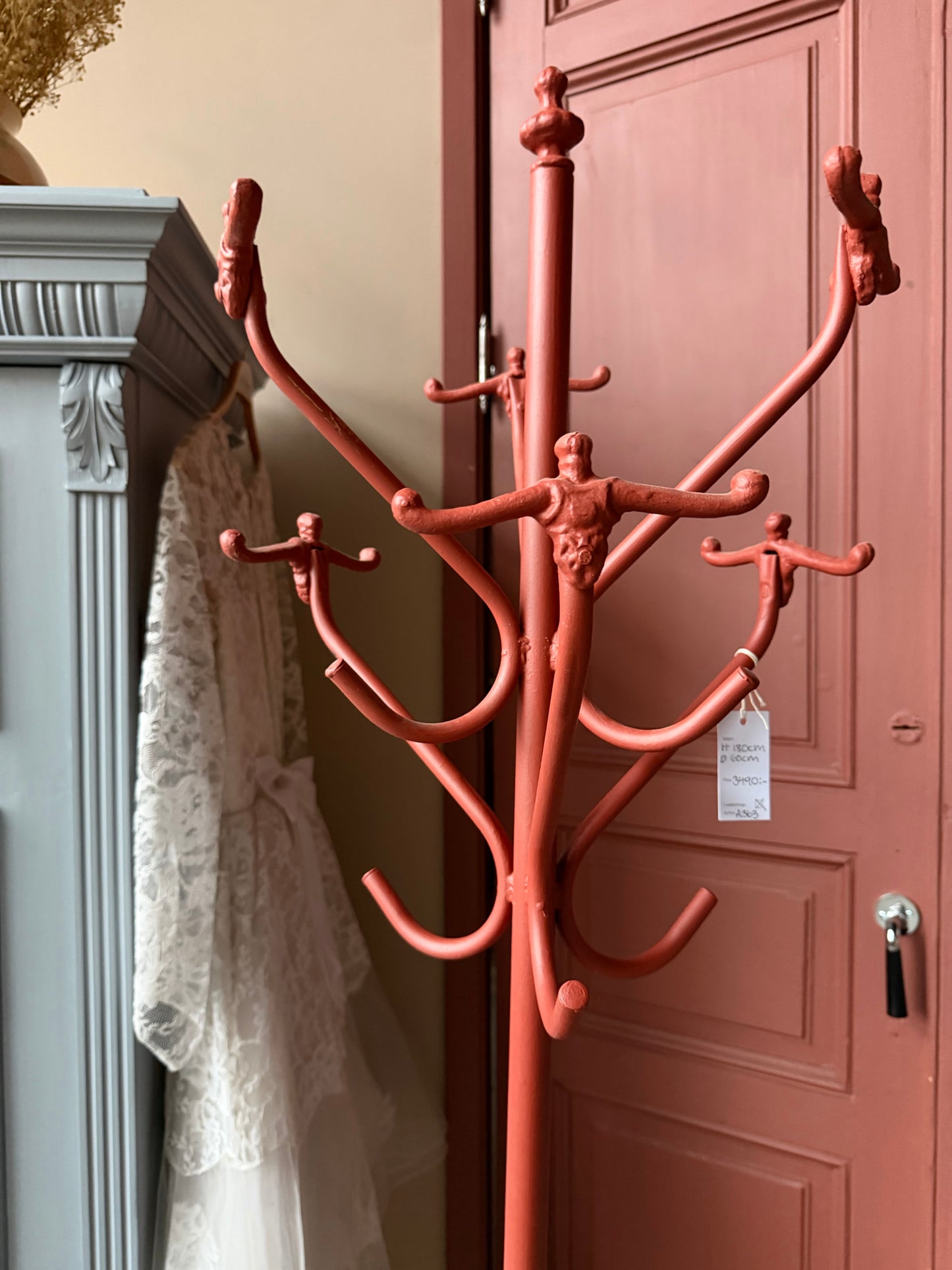 En gammal fin tamburmajor i stål.