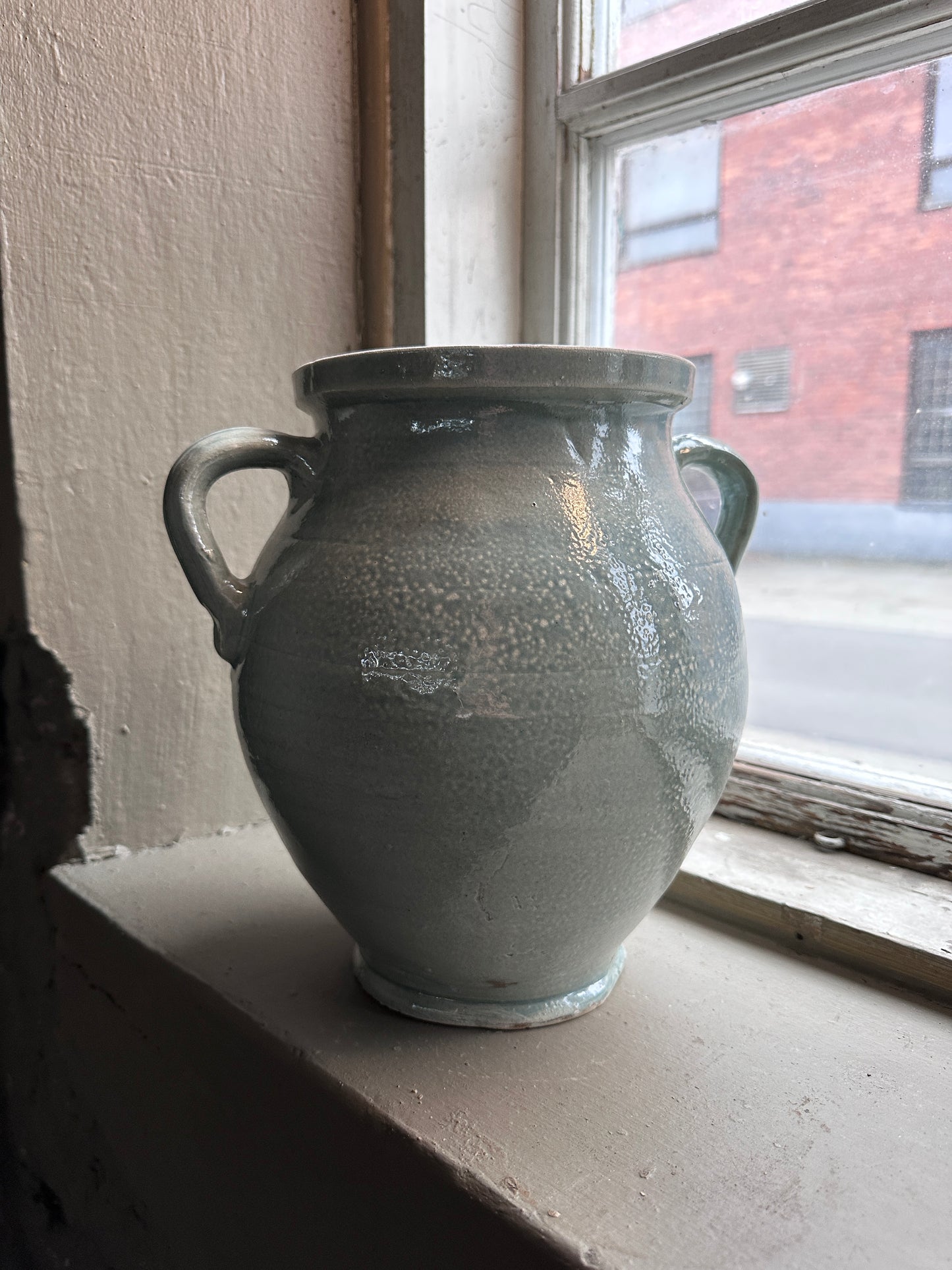 Urna, glaserad i olika färger