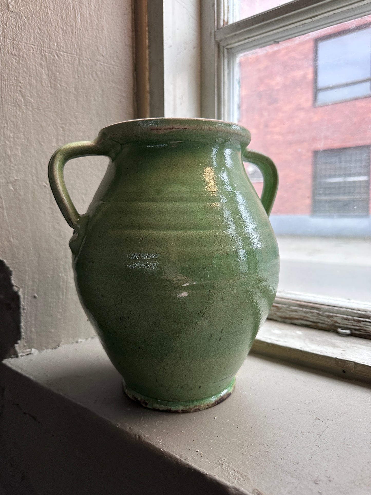 Urna, glaserad i olika färger