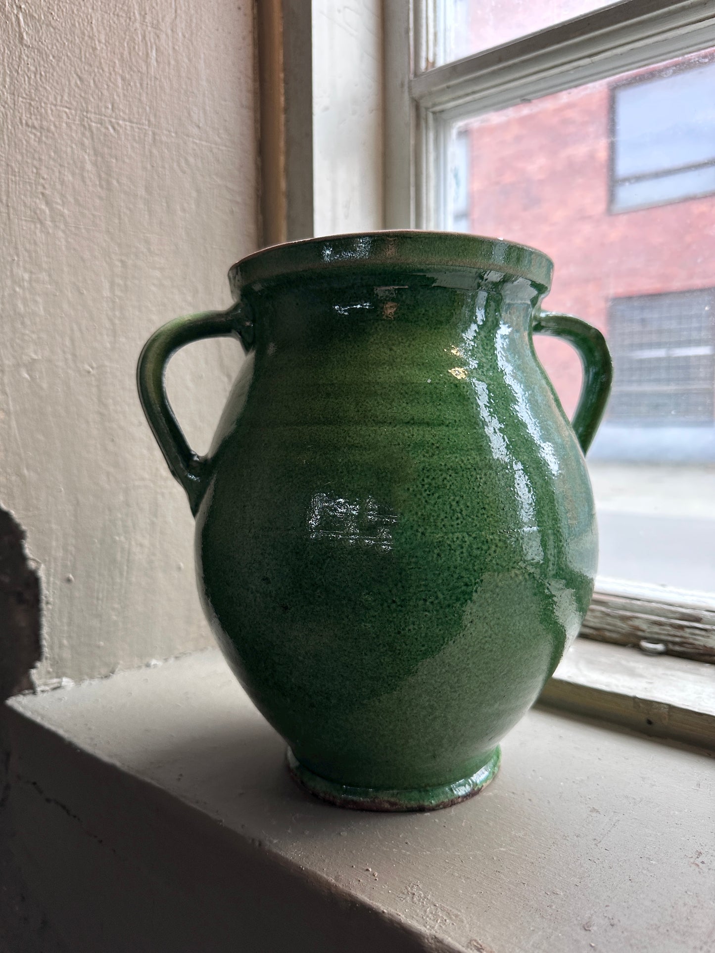 Urna, glaserad i olika färger