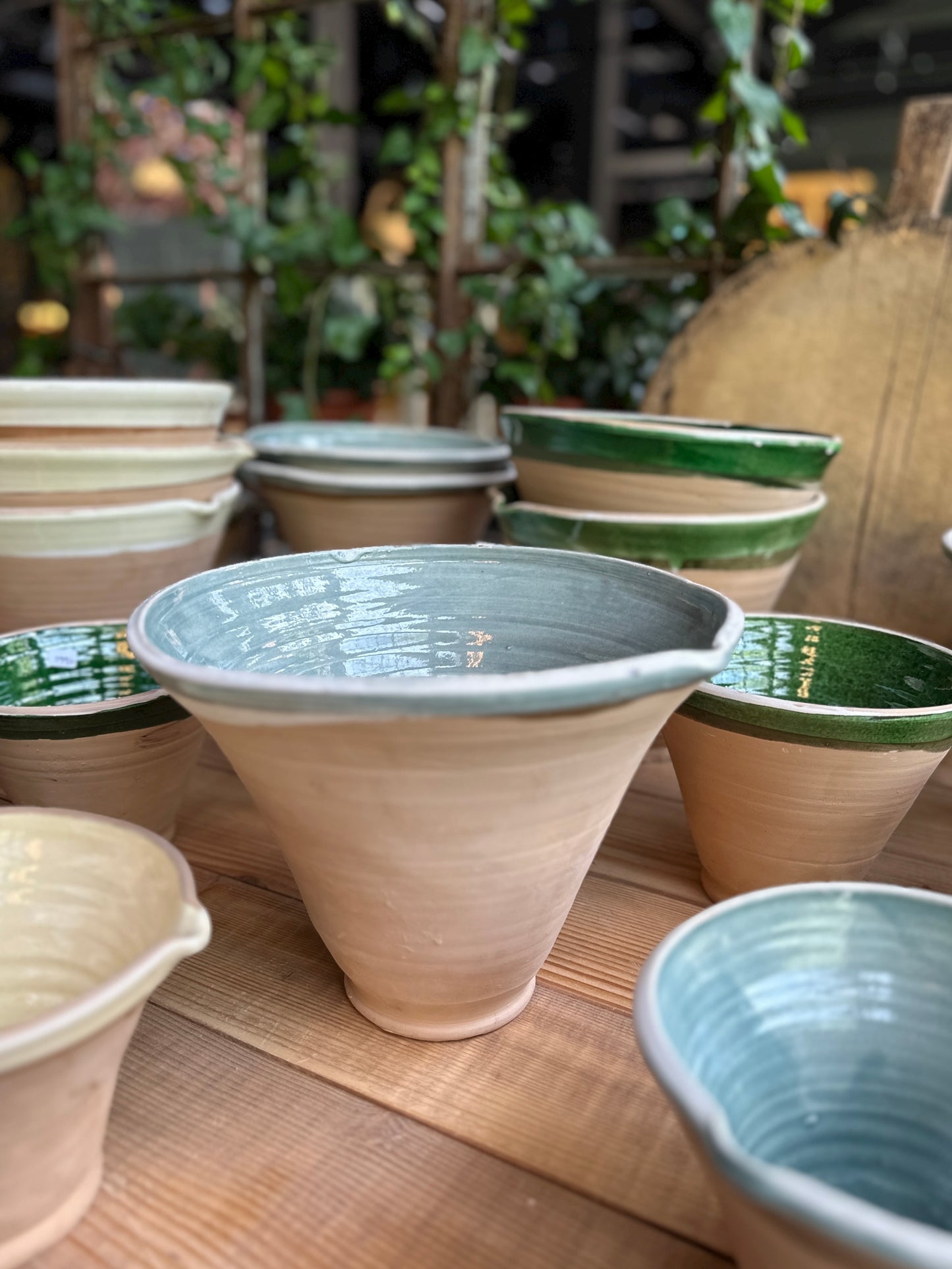 Bild visar blått spillkum från sidan.