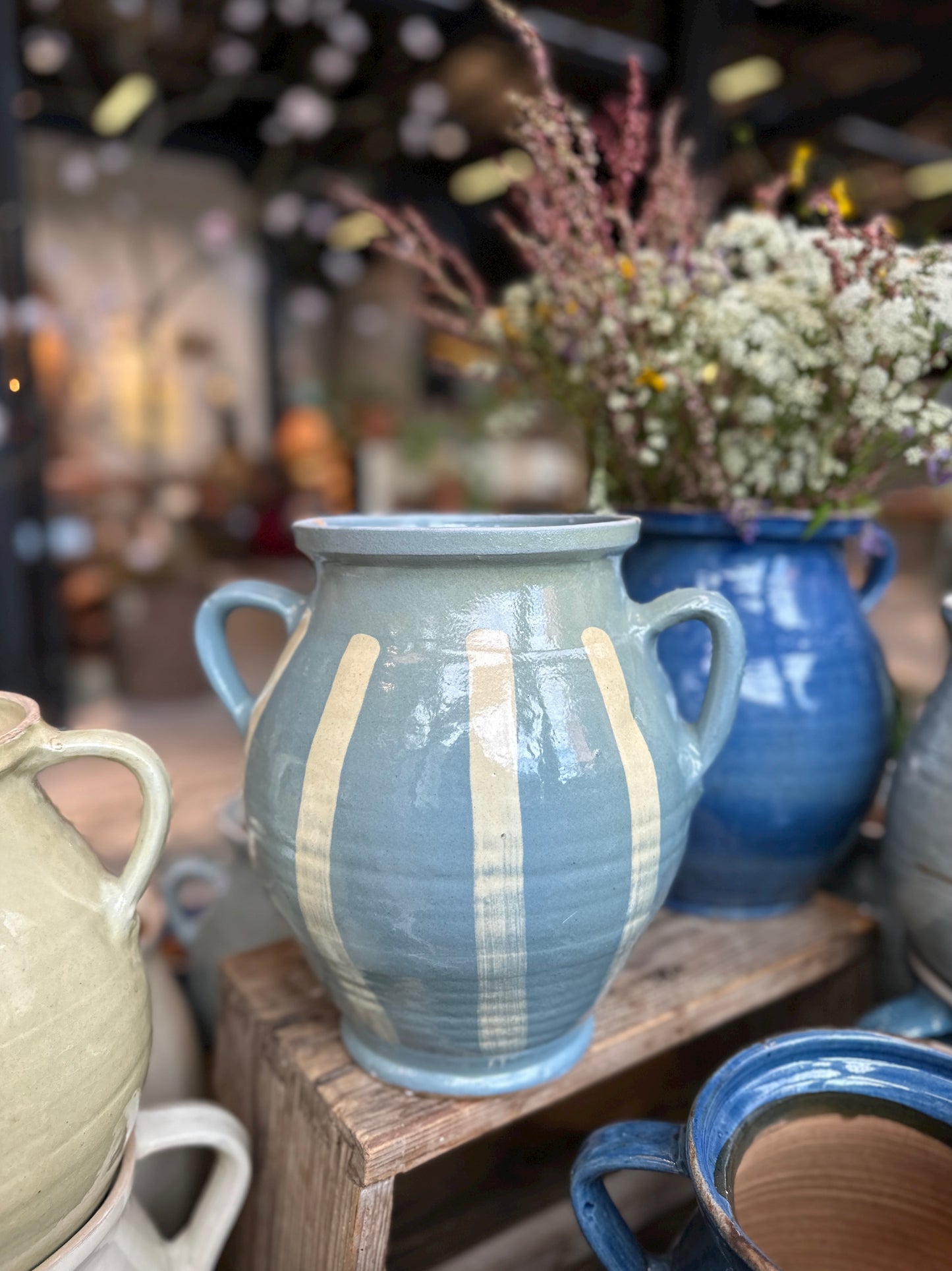 Urna, glaserad i olika färger