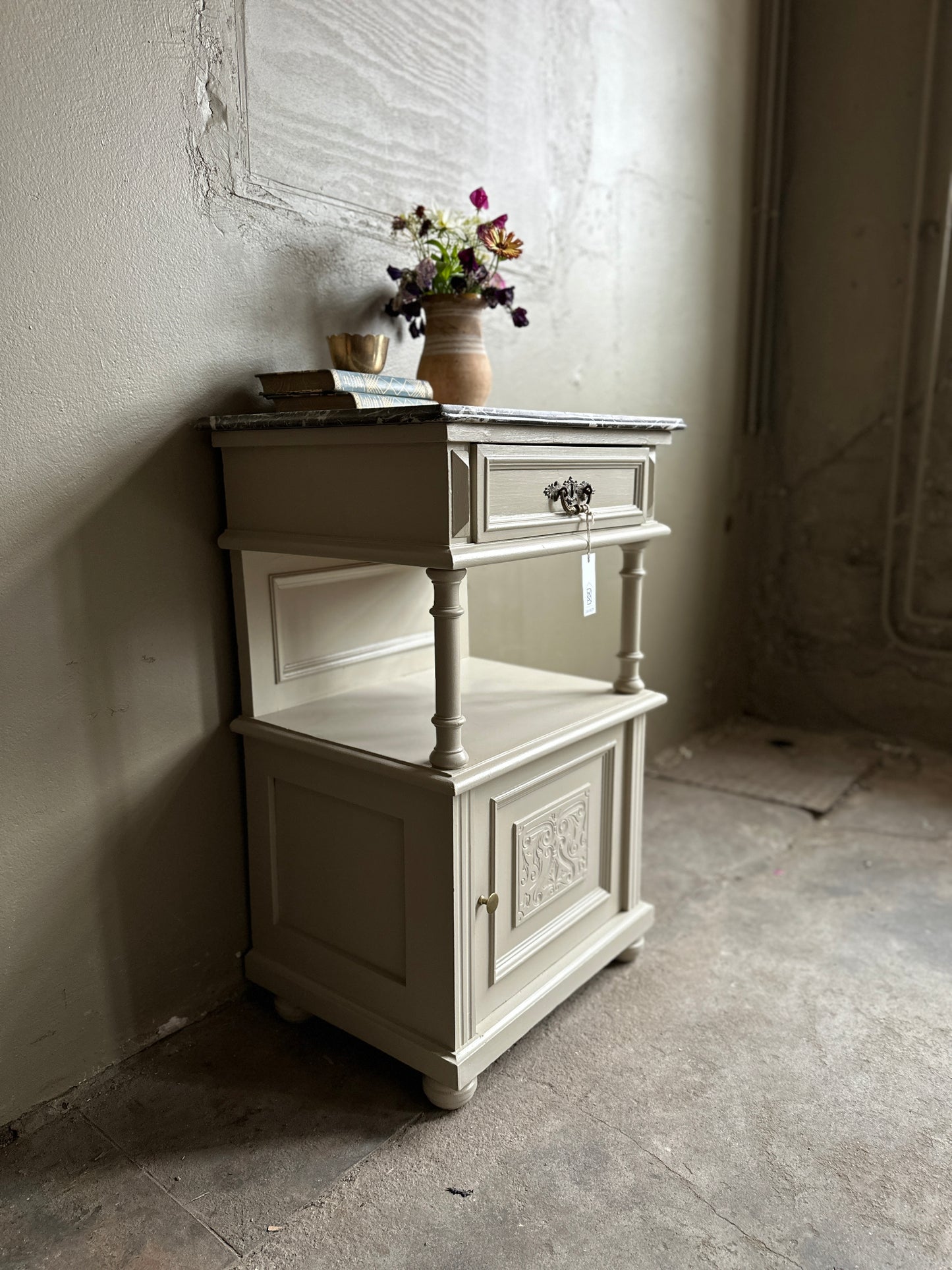 Sängbord, A23920