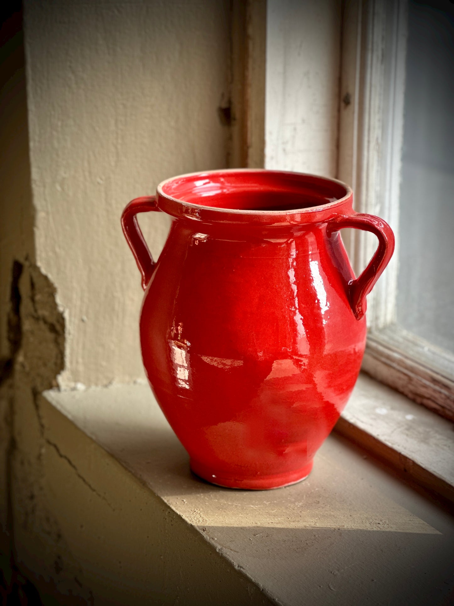 Urna, glaserad i olika färger