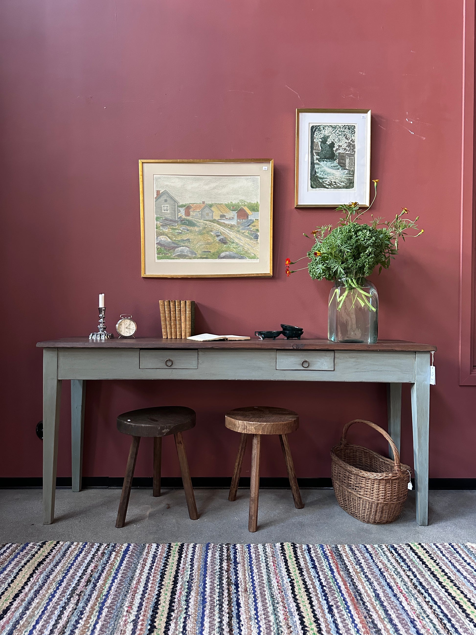 sideboard i gråblå nyans