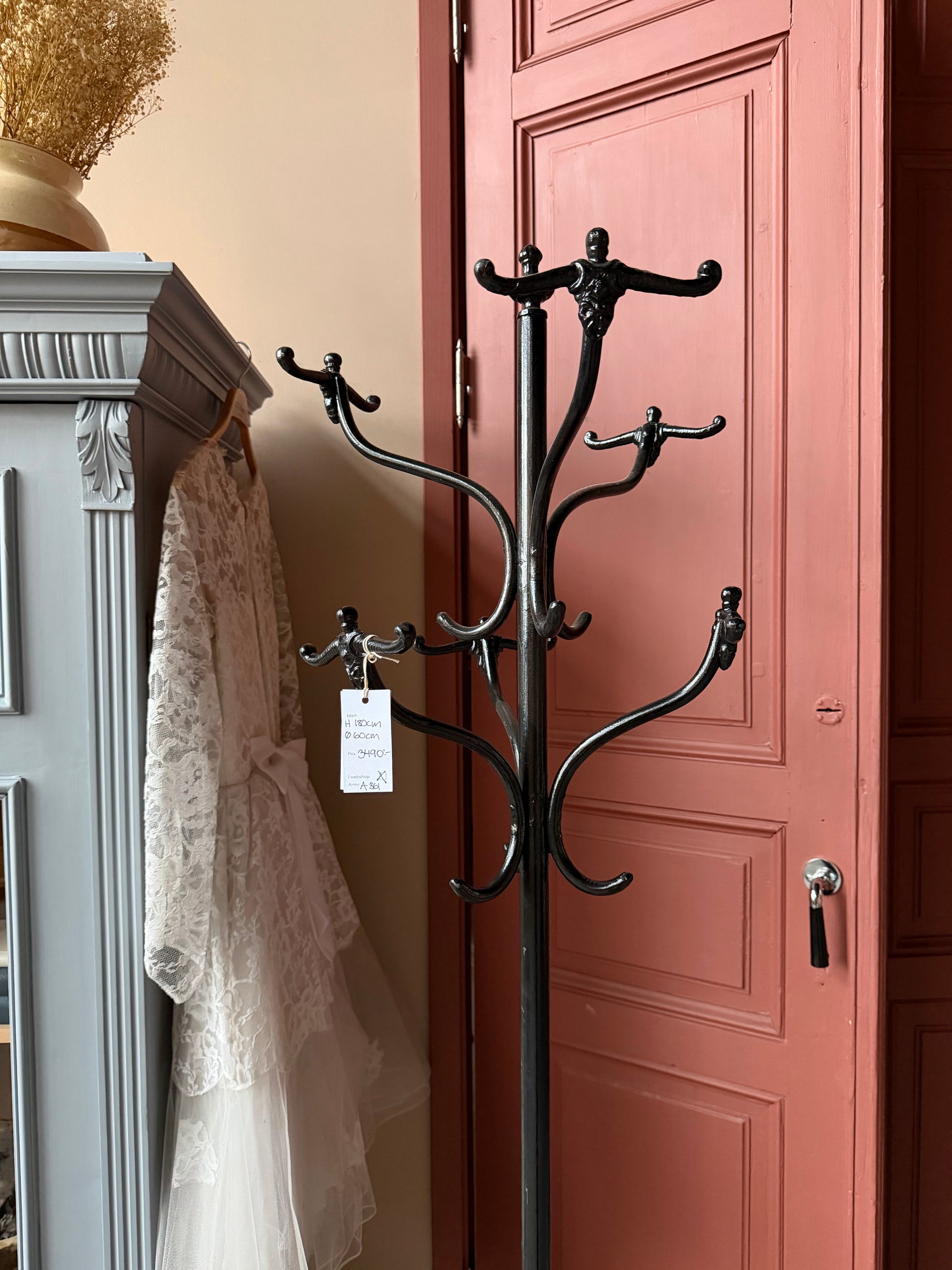 En gammal fin tamburmajor i stål.