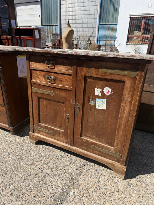 Skänk/kommod, D138